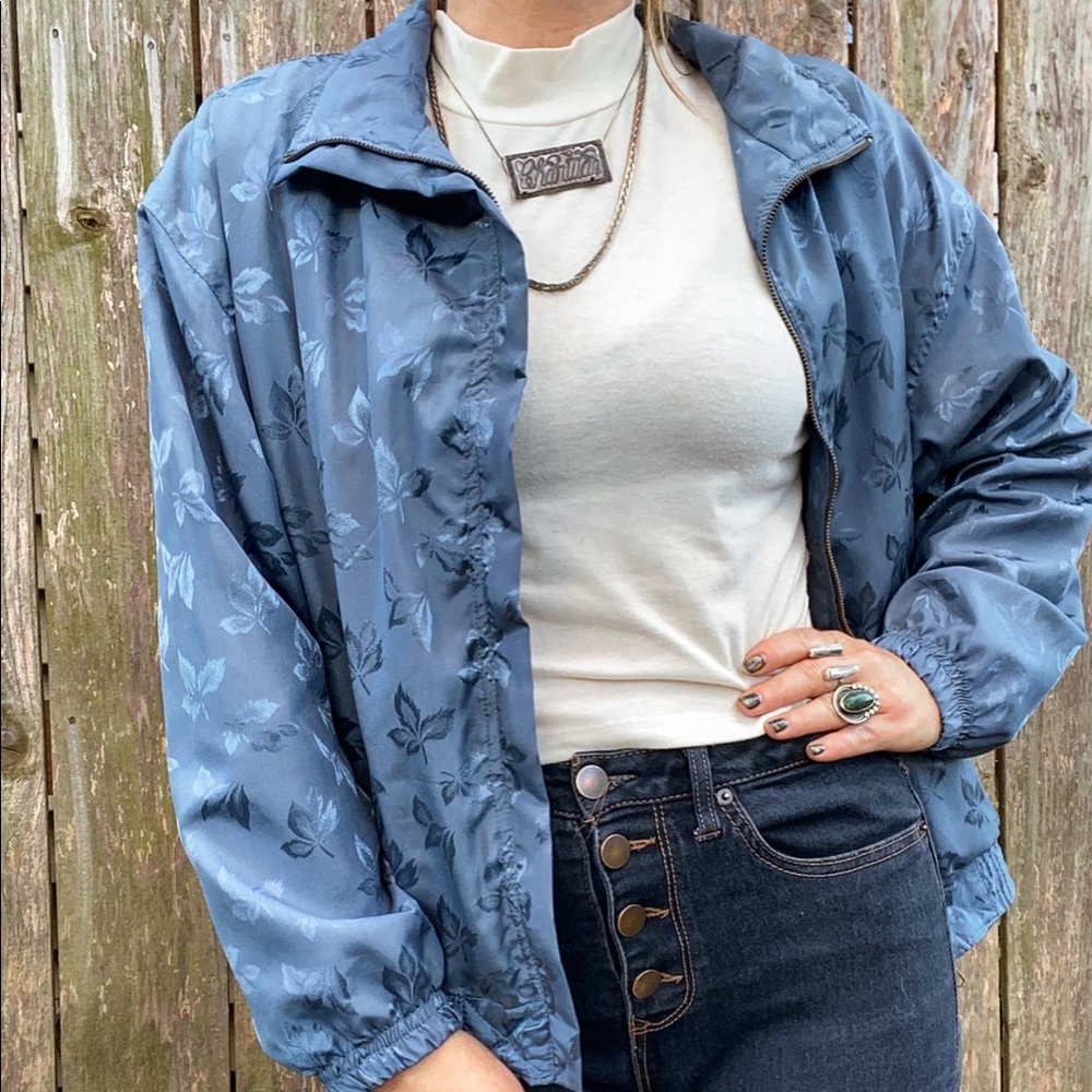 • v i n t a g e • silky leaf windbreaker